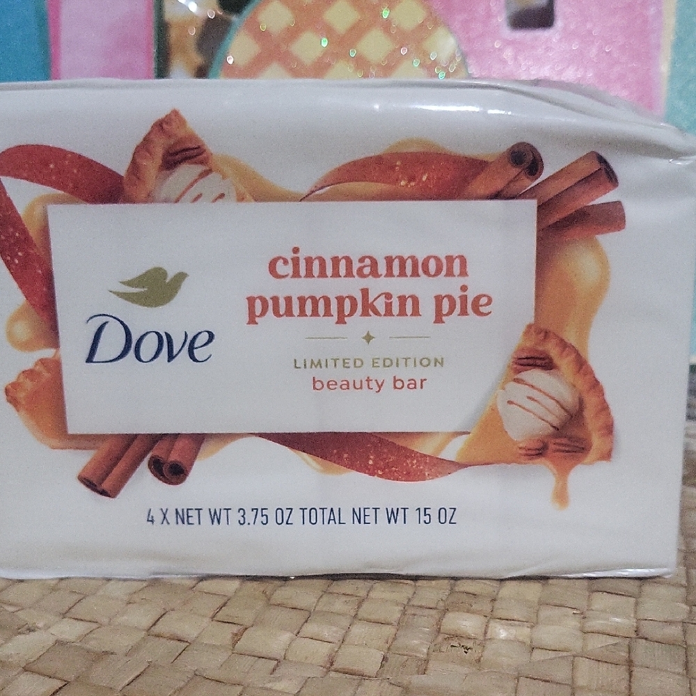 Dove Cinnamon Pumpkin Pie Beauty Bar . 4 Bars.